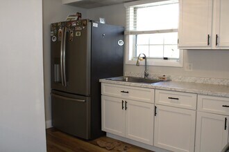 607 Spring Meadow Rd in South Windsor, CT - Building Photo - Building Photo