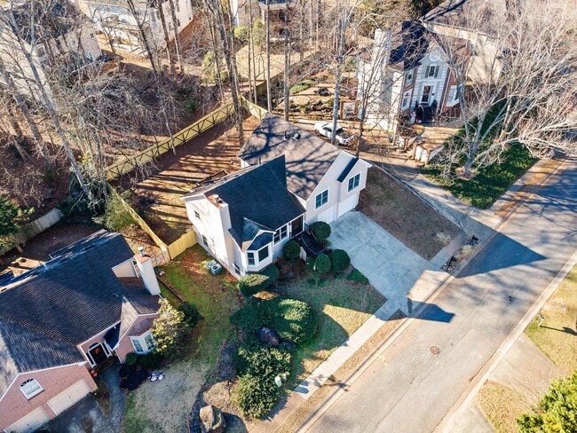 1379 Chatley Way in Woodstock, GA - Building Photo - Building Photo