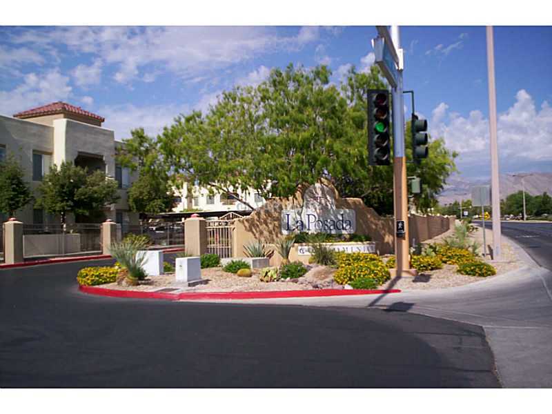 1908 Desert Falls Ct, Unit 207 in Las Vegas, NV - Building Photo