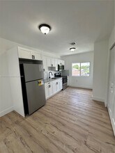 3123 NW 22nd Ct in Miami, FL - Foto de edificio - Building Photo