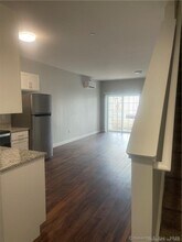85a Hemingway Ave in East Haven, CT - Building Photo - Building Photo
