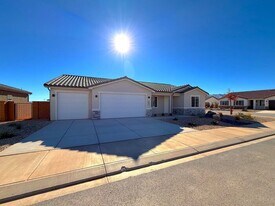 705 S 230 W in Ivins, UT - Building Photo