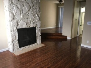 11315 Moorpark St in Los Angeles, CA - Building Photo - Building Photo