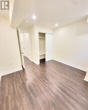 923 Penson Cres in Milton, ON - Building Photo - Building Photo