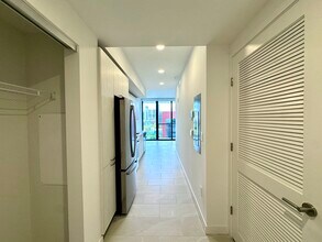 1936 NW 2nd Ct, Unit A12 in Miami, FL - Building Photo - Building Photo
