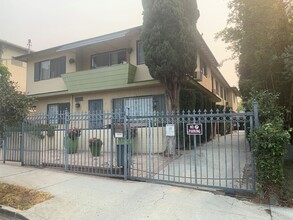 1922 Vista Del Mar St in Los Angeles, CA - Foto de edificio - Building Photo