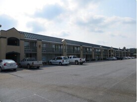 1900 American Way in Kingsport, TN - Building Photo