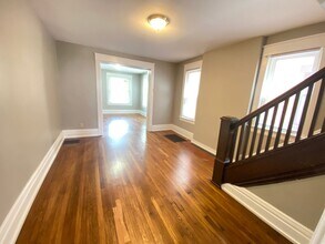 2359 Summit St in Columbus, OH - Foto de edificio - Building Photo