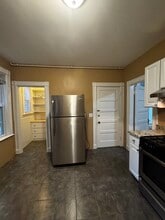 42 Calvin St, Unit 1L in Somerville, MA - Building Photo - Building Photo