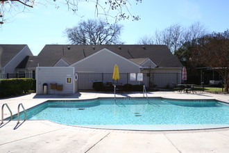 Villas of Leon Valley in San Antonio, TX - Building Photo - Building Photo