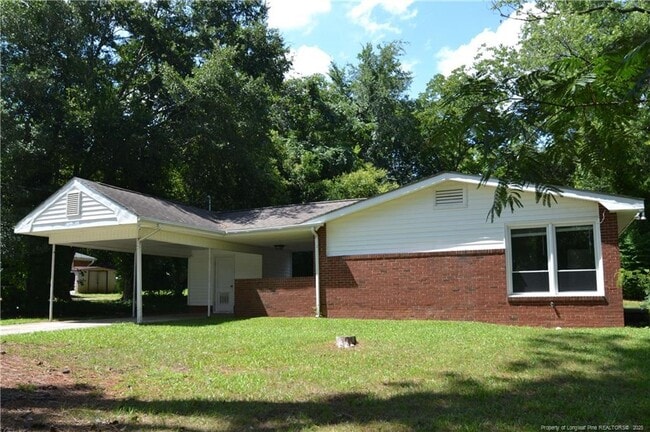 property at 2823 Croydon St