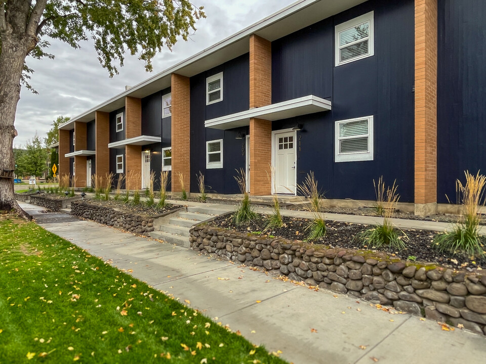 201 S Palouse St in Walla Walla, WA - Building Photo