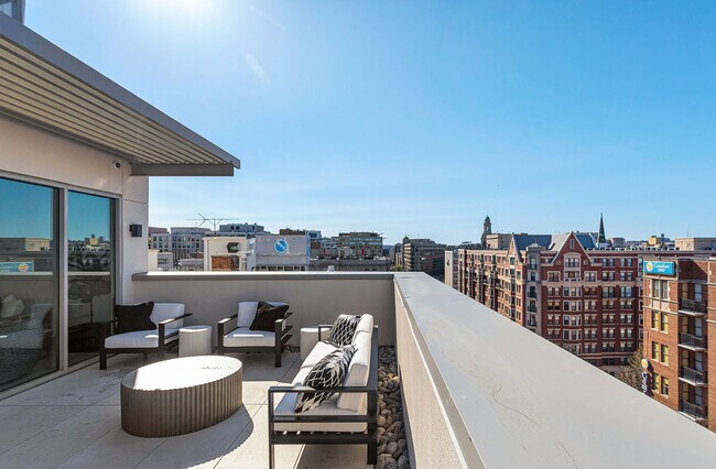 Vivre in Washington, DC - Building Photo - Building Photo