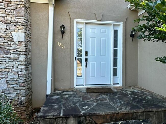 1251 Green Oak Cir NW in Lawrenceville, GA - Building Photo - Building Photo