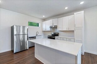 605 Whitham Ave in Fayetteville, AR - Building Photo