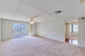 7960 E Camelback Rd in Scottsdale, AZ - Building Photo - Building Photo