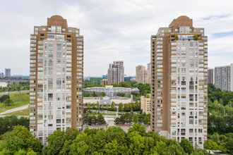 The Palisades in Toronto, ON - Building Photo - Building Photo