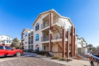1662 S Deframe St in Lakewood, CO - Foto de edificio - Building Photo