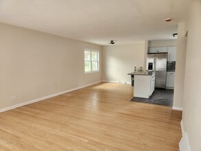 33 Cranbrook Dr in Des Plaines, IL - Building Photo - Building Photo