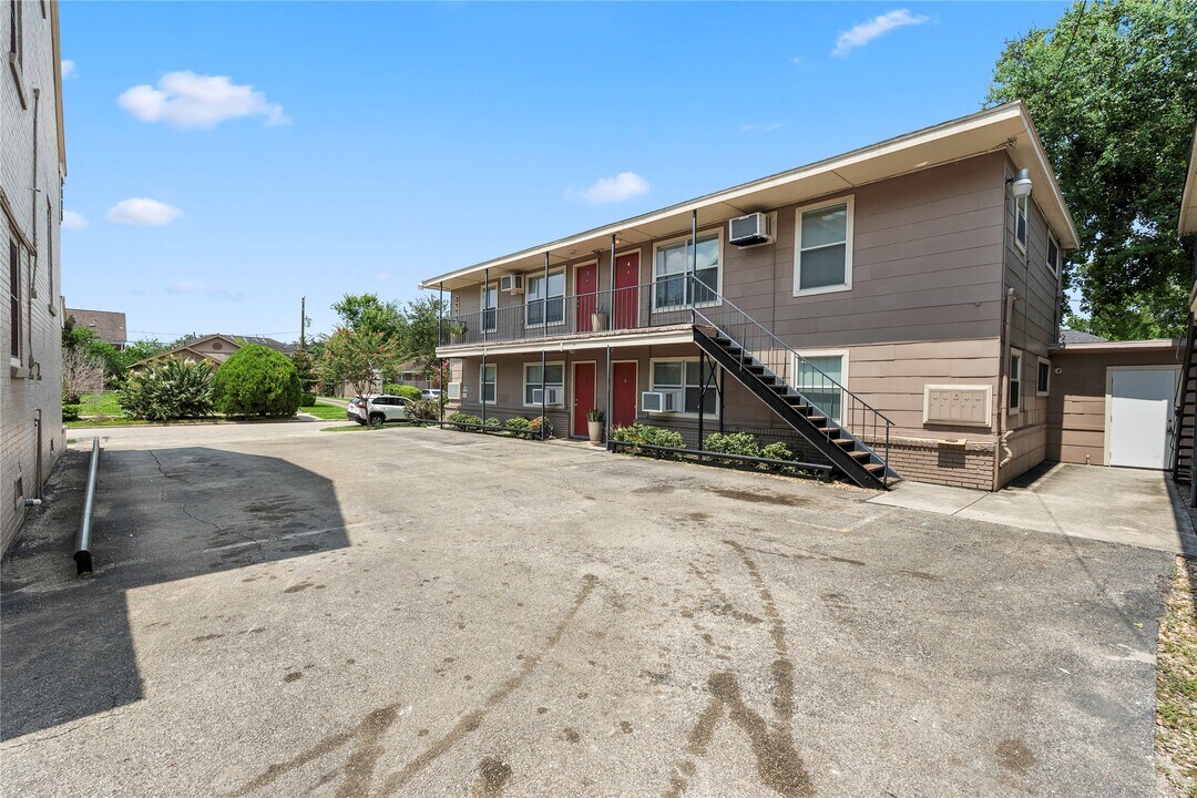 3111 Arbor St in Houston, TX - Building Photo