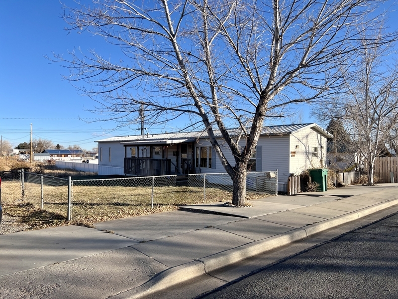 450 N 300 W in Blanding, UT - Building Photo