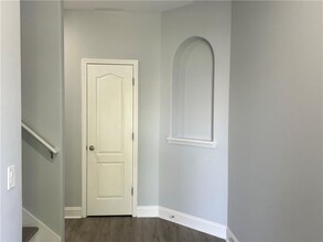 1600 Lily Valley Dr in Lawrenceville, GA - Building Photo - Building Photo
