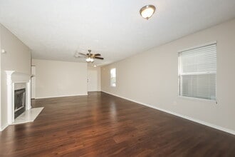 5240 Sunsail Dr in Nashville, TN - Building Photo - Building Photo