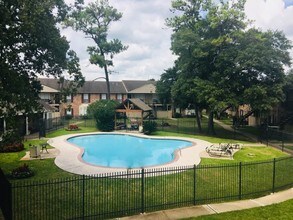 Oaks of Wimbledon in Spring, TX - Foto de edificio - Building Photo