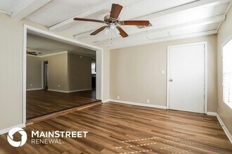 2233 Bourget Dr in Jacksonville, FL - Building Photo - Building Photo