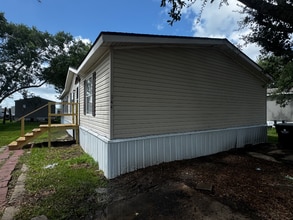 144 Fox Meadow Dr in Alvin, TX - Building Photo - Building Photo