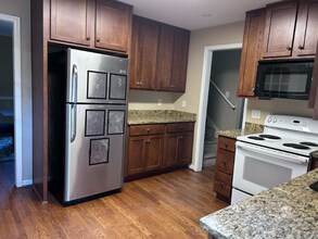 1773 Timber Lake Rd NW in Kennesaw, GA - Building Photo - Building Photo