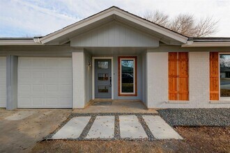 2522 Carlow Dr in Austin, TX - Building Photo - Building Photo