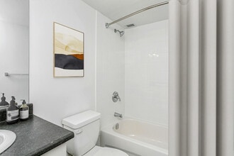 Oliver Place in Edmonton, AB - Building Photo - Building Photo