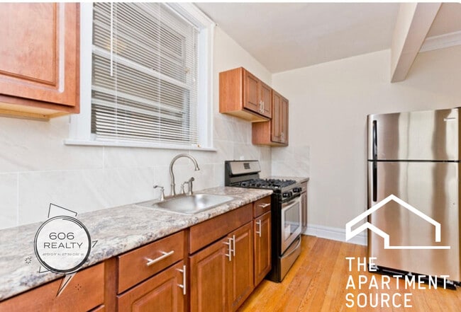 1942 Grove Ave in Berwyn, IL - Building Photo - Building Photo