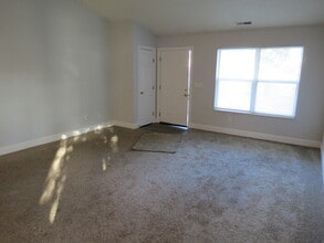 3234 Oak Bend Blvd in Canal Winchester, OH - Building Photo - Building Photo