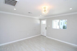 1321 E Willetta St-Unit -B in Phoenix, AZ - Building Photo - Building Photo
