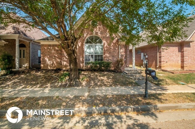 6822 Shorey Ln in Cordova, TN - Foto de edificio - Building Photo