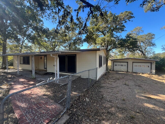 property at 11106 N Dowling Rd