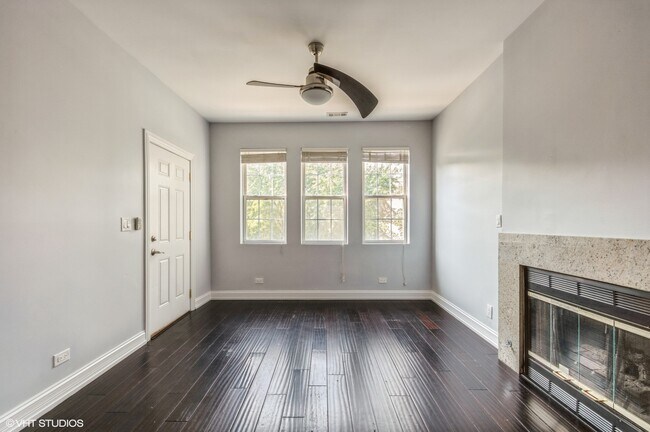 1535 N Campbell Ave in Chicago, IL - Building Photo - Building Photo
