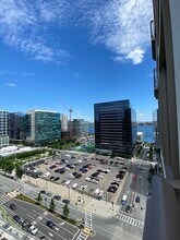 133 Seaport Blvd, Unit 909 in Boston, MA - Foto de edificio - Building Photo