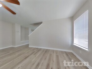 10111 Victoria Falls Ln in Houston, TX - Building Photo - Building Photo