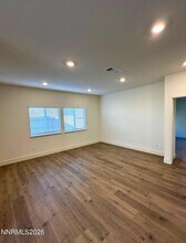 4258 White Feather Wy in Sparks, NV - Foto de edificio - Building Photo