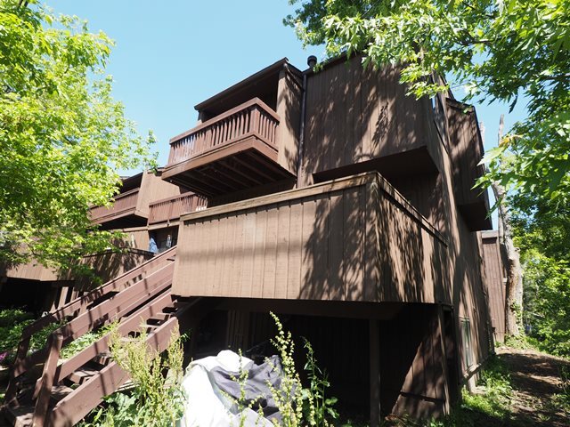 property at 2134 S Walnut St