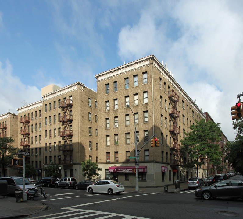 293-299 Fort Washington Ave in New York, NY - Building Photo