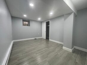 153 Ripley Pl, Unit 1 in Elizabeth, NJ - Foto de edificio - Building Photo