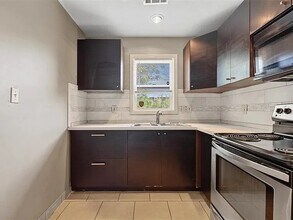 8037 Wabash Ave in Kansas City, MO - Building Photo - Building Photo