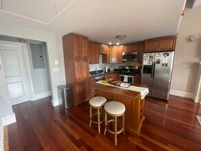 719 E 4th St in Boston, MA - Building Photo - Building Photo
