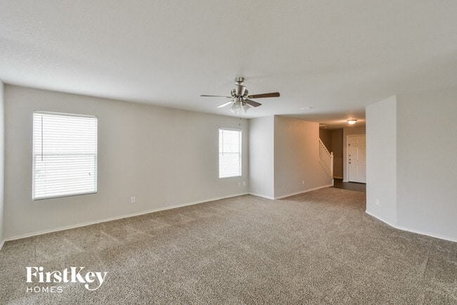 7711 Caballo Canyon in San Antonio, TX - Building Photo - Building Photo