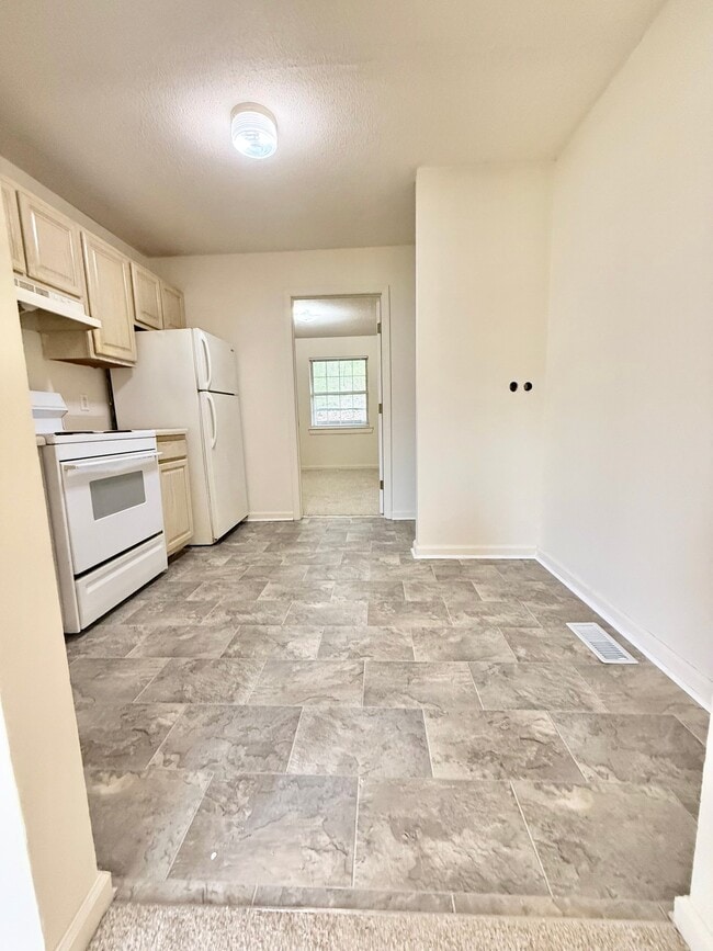 property at 102 Carter Sells Rd