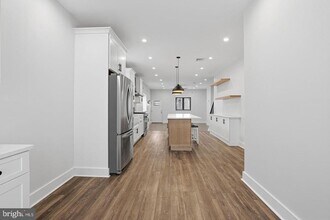 2106 Manton St in Philadelphia, PA - Building Photo - Building Photo